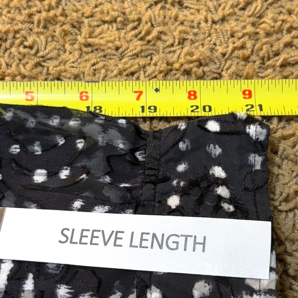 Chico's Women ButtonUp Long Sleeve Velvet Burnout Silk Shirt Sz 2 = USL/12 Party - Picture 14 of 15